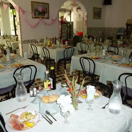 Hotel Podgora 3*