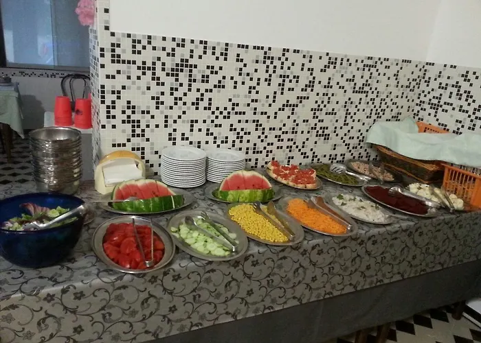 Отель Podgora 3*